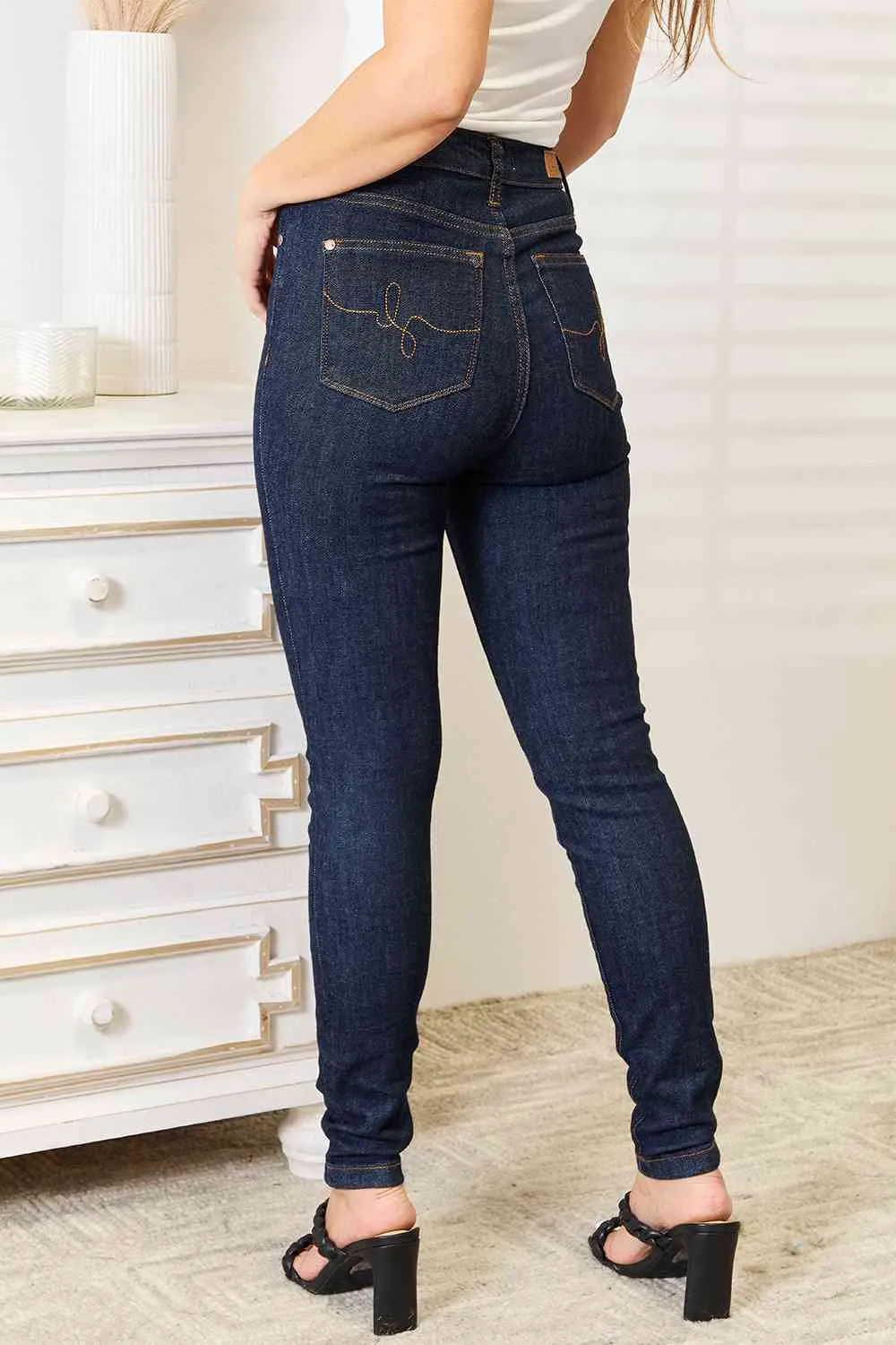 Judy Blue, High Waist Classic Back Pocket Embroidery Skinny Jeans 88683